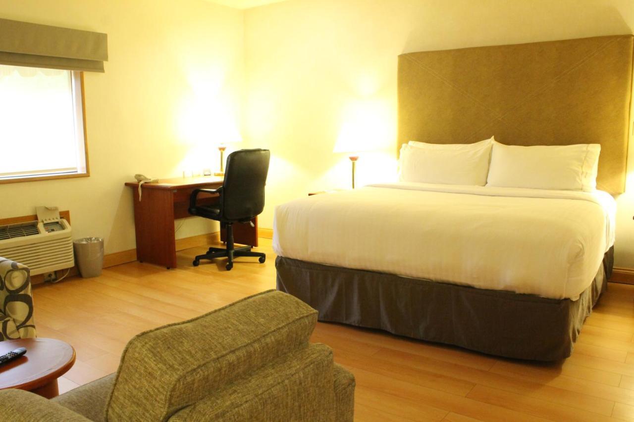 Holiday Inn Express Chihuahua By Ihg Esterno foto