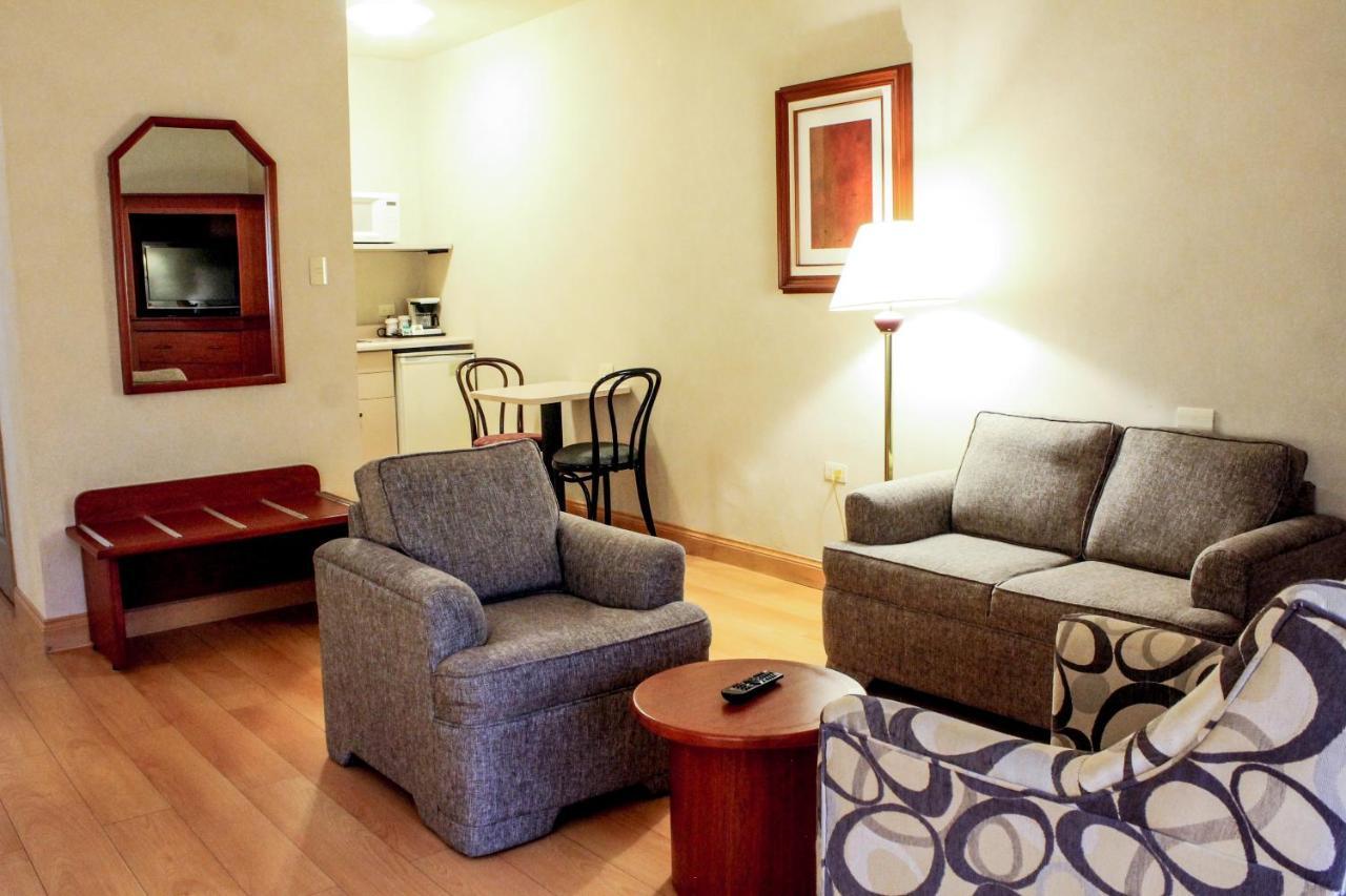Holiday Inn Express Chihuahua By Ihg Esterno foto