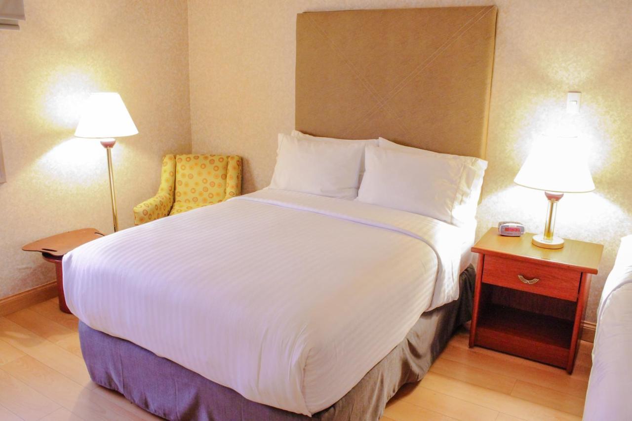 Holiday Inn Express Chihuahua By Ihg Esterno foto