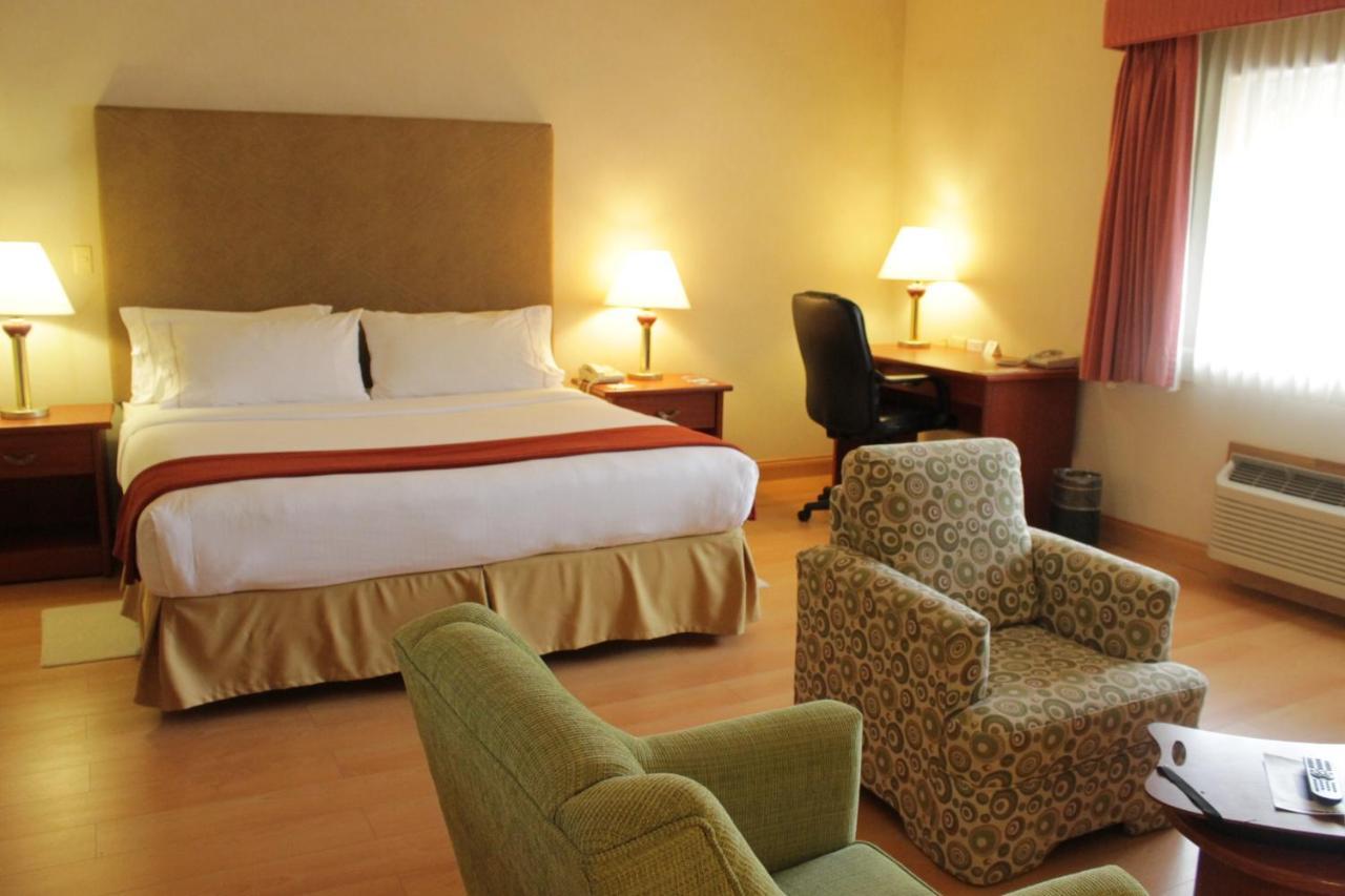 Holiday Inn Express Chihuahua By Ihg Esterno foto