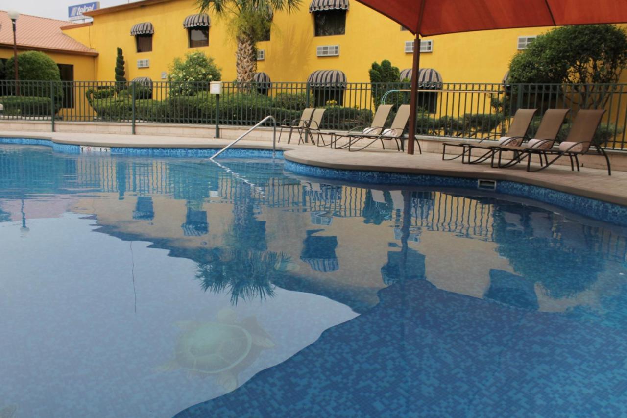 Holiday Inn Express Chihuahua By Ihg Esterno foto