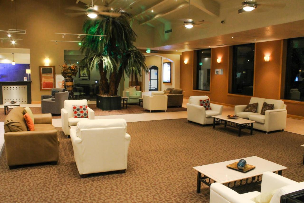 Holiday Inn Express Chihuahua By Ihg Esterno foto