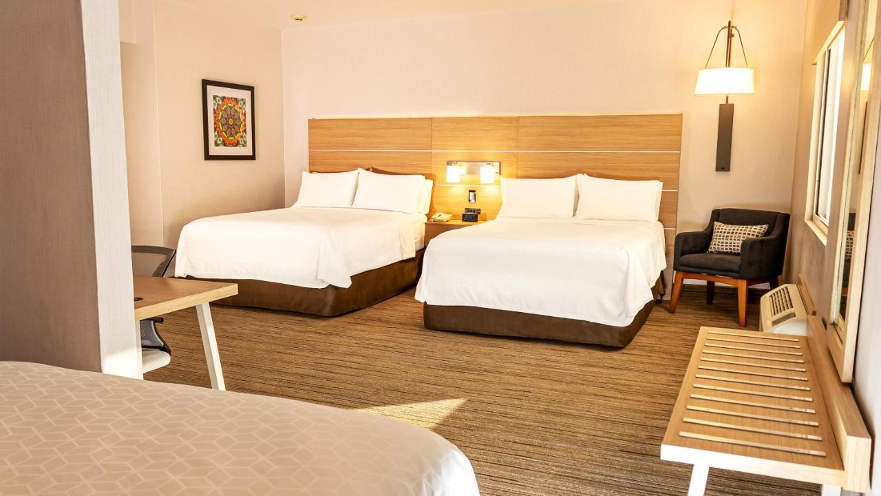 Holiday Inn Express Chihuahua By Ihg Esterno foto