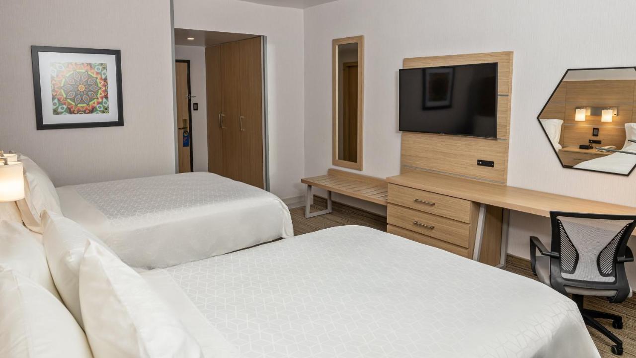 Holiday Inn Express Chihuahua By Ihg Esterno foto