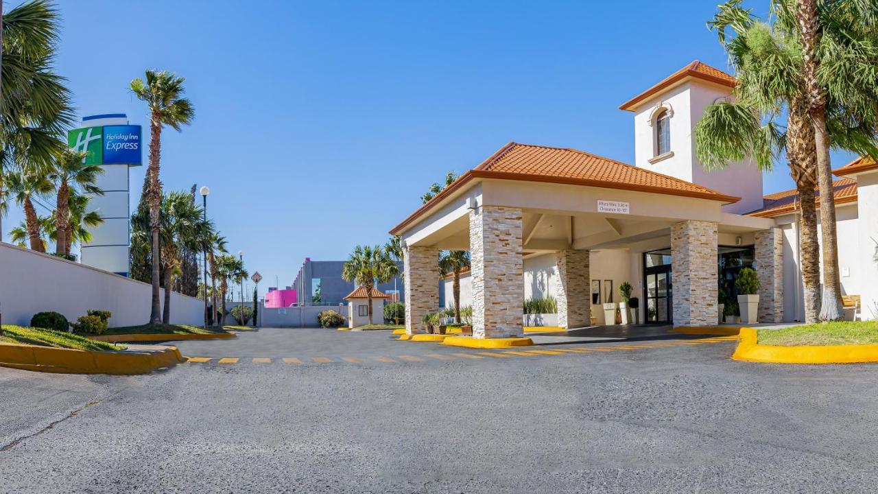 Holiday Inn Express Chihuahua By Ihg Esterno foto