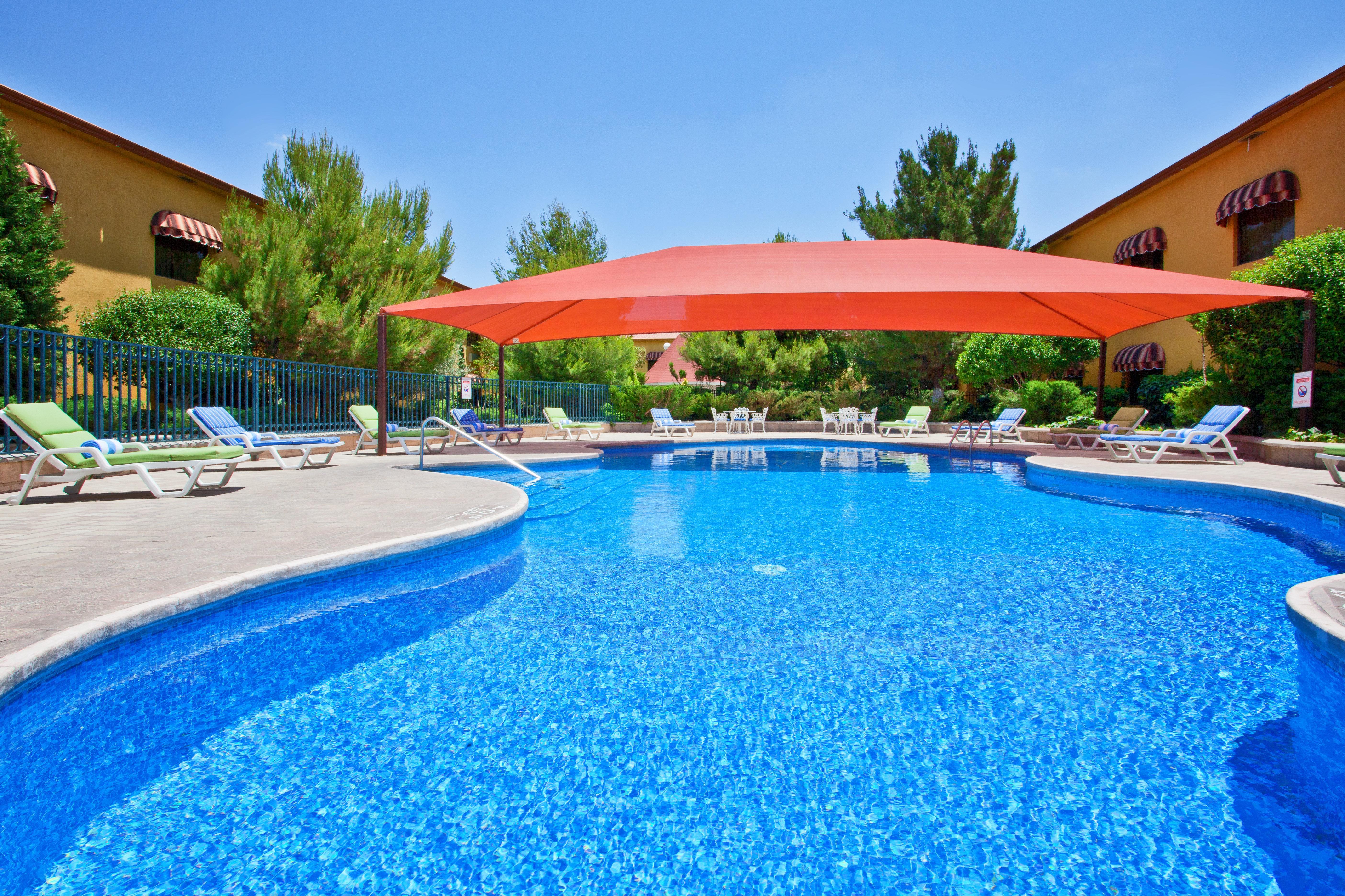 Holiday Inn Express Chihuahua By Ihg Esterno foto