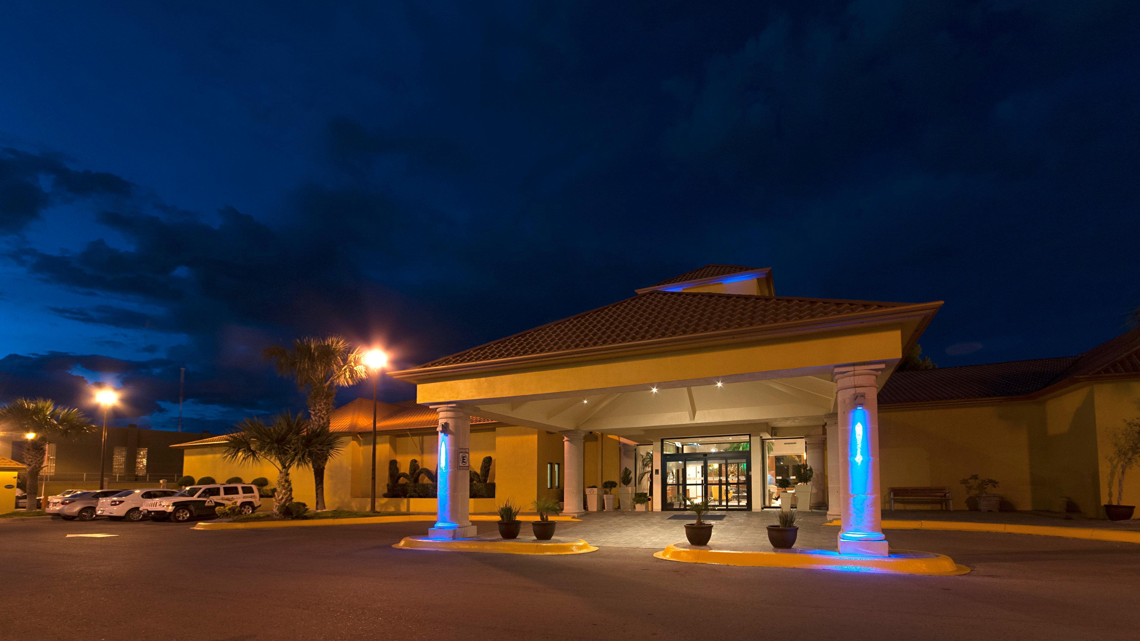 Holiday Inn Express Chihuahua By Ihg Esterno foto