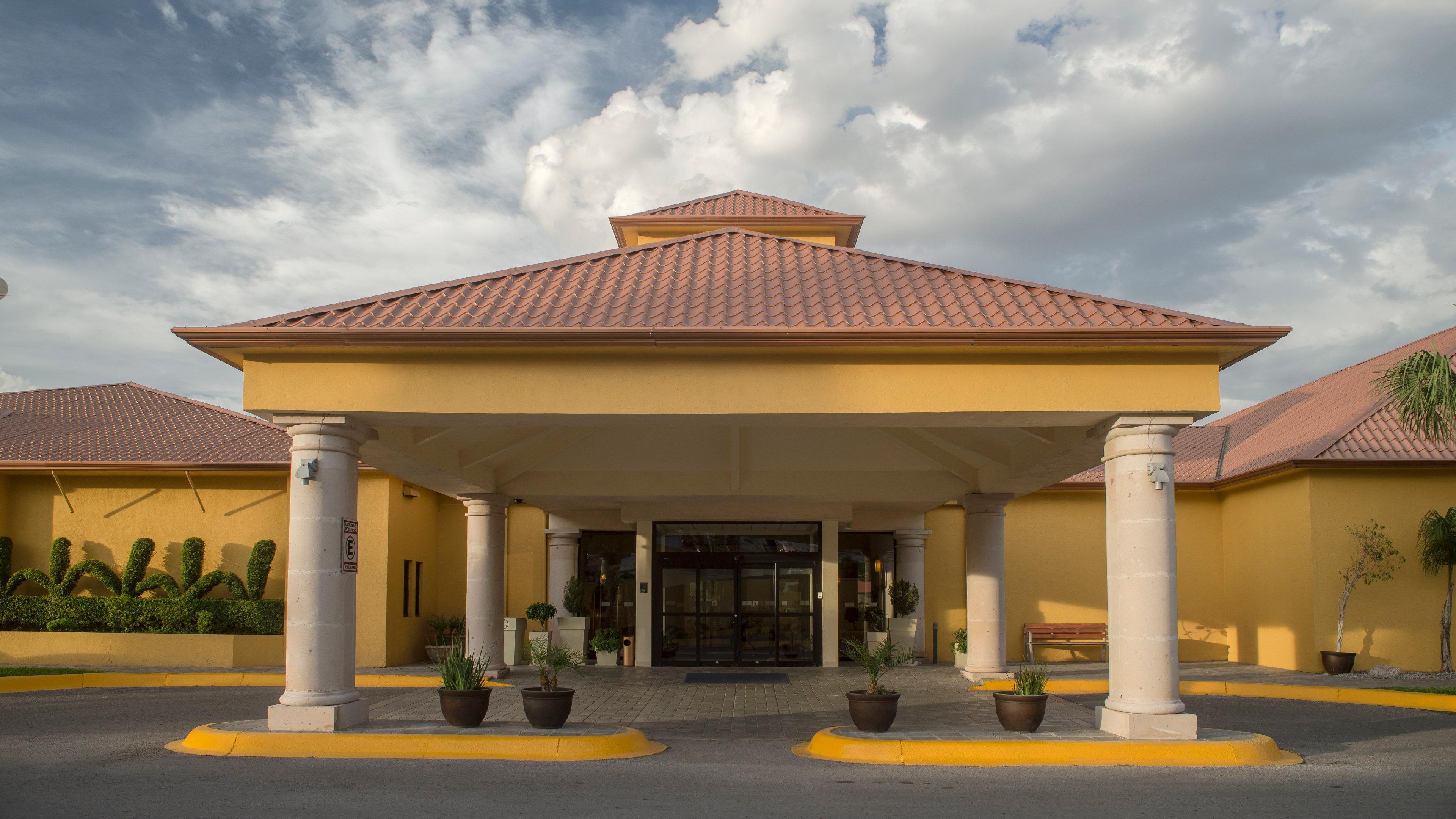 Holiday Inn Express Chihuahua By Ihg Esterno foto