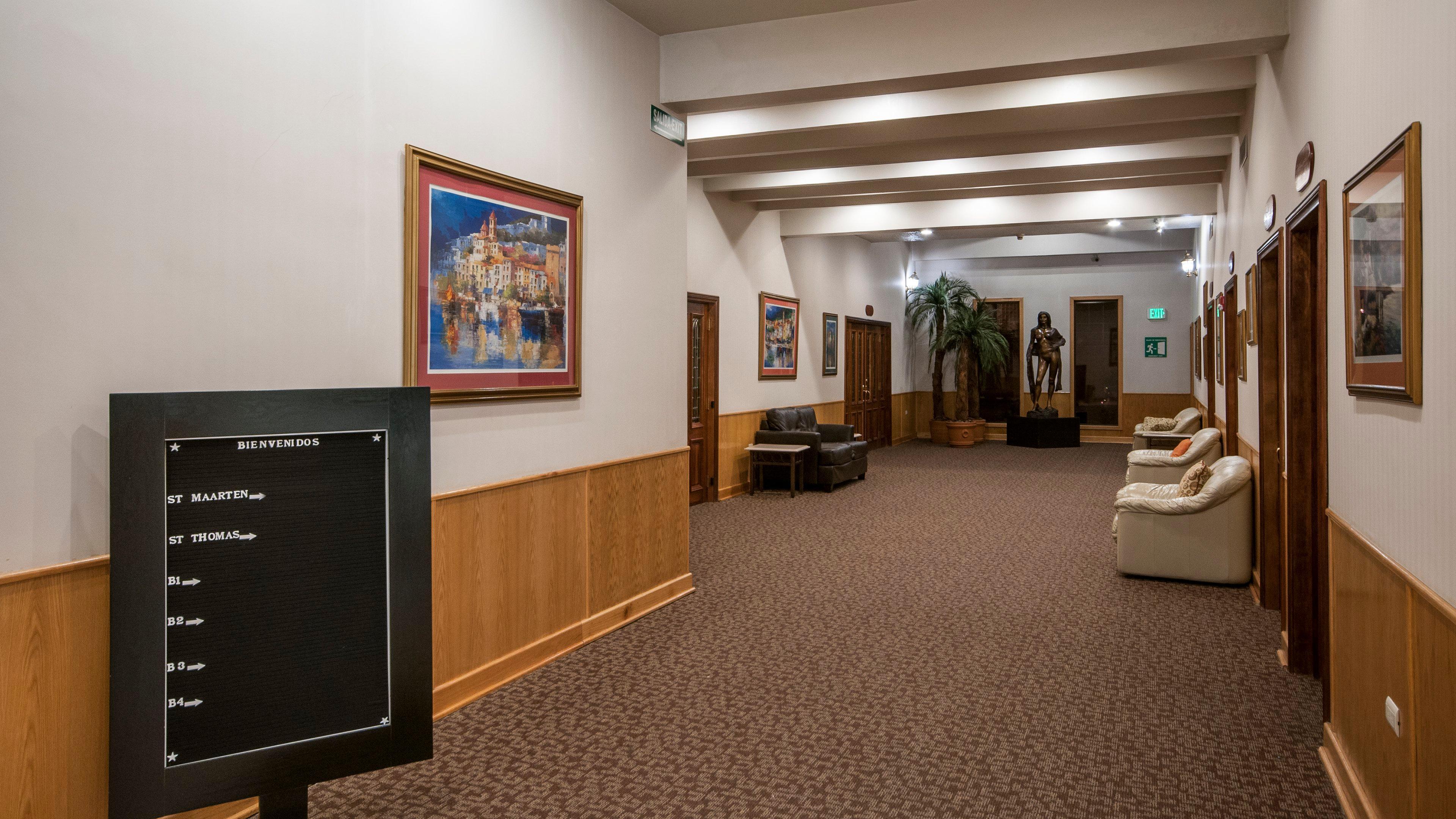 Holiday Inn Express Chihuahua By Ihg Esterno foto